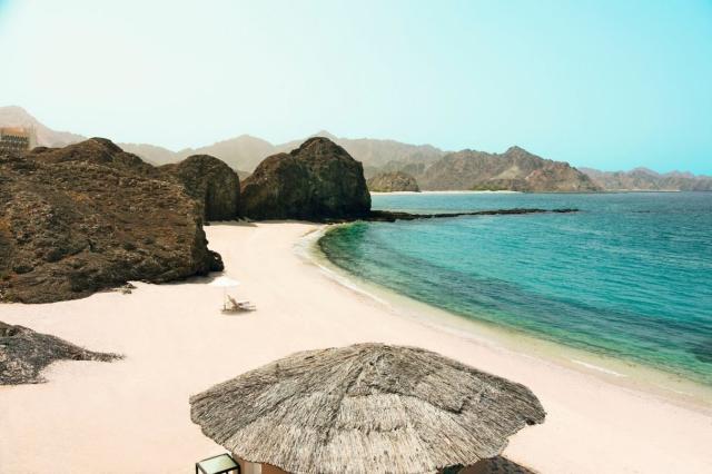 Al Bustan Palace Ritz Carlton Hotel