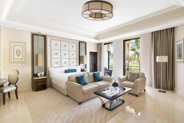 Al Bustan Palace Ritz Carlton Hotel