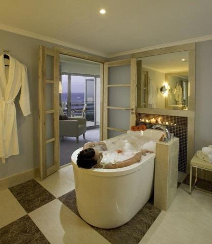 Hotel Pestana Carlton Madeira Premium Ocean Resort
