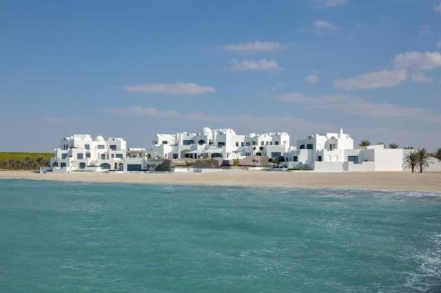Anantara Santorini Abu Dhabi Retreat - Adults Only