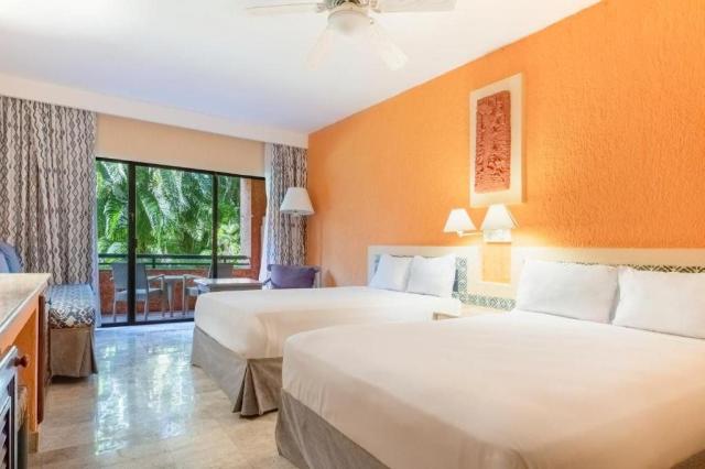 Iberostar Waves Tucán
