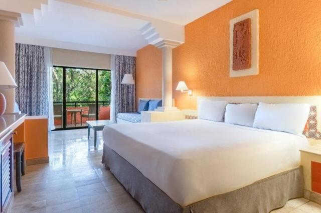 Iberostar Waves Tucán