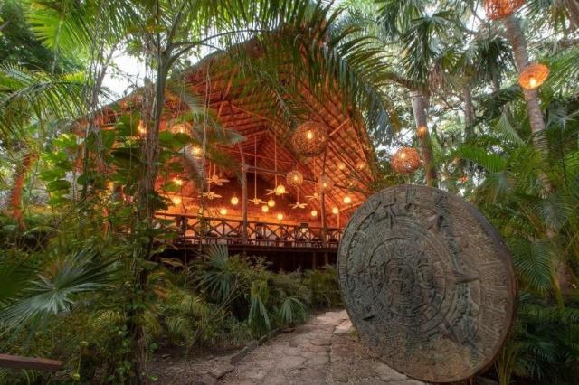 Viva Wyndham Azteca