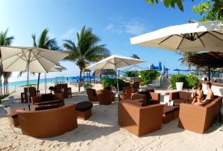 The Reef Playacar
