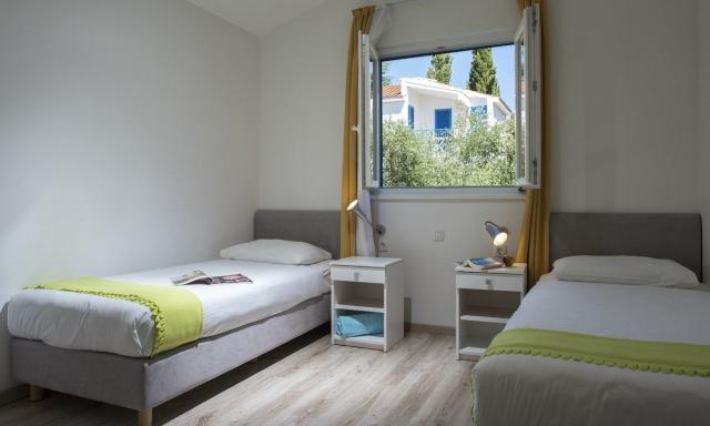 Port 9 Apartments