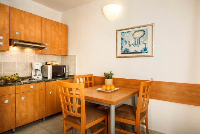 Maistra Select Amarin Resort