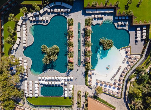 Hotel Vogue Supreme