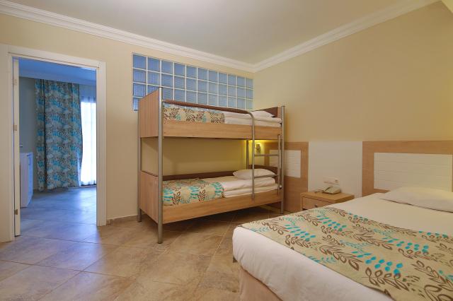 Ramada Hotel & Suites Kusadasi