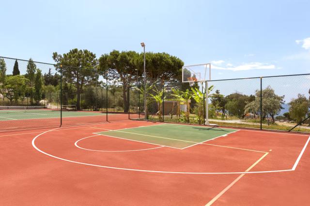 Ramada Hotel & Suites Kusadasi