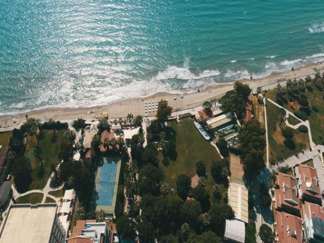 Batihan Beach Resort
