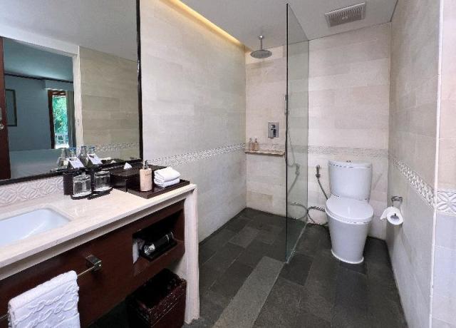 Nusa Dua Beach Hotel & Spa