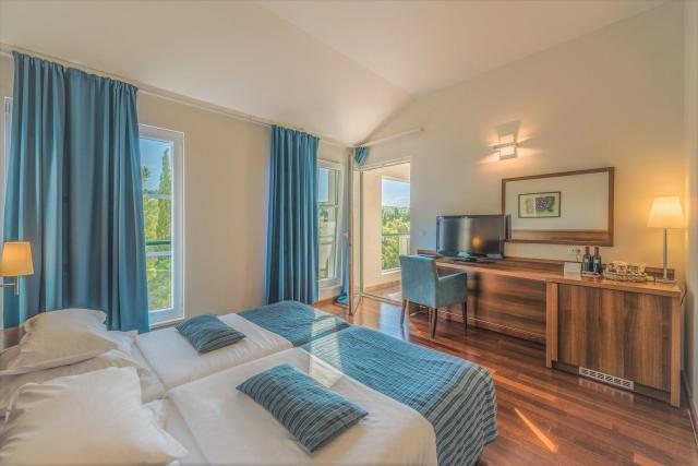 Velaris Resort