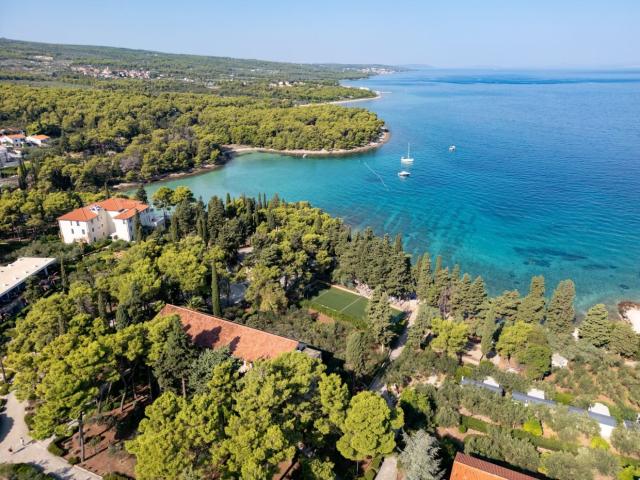 Velaris Resort