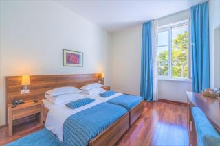 Velaris resort