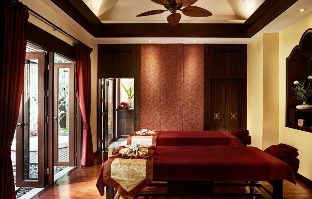 Hotel Rawi Warin Resort & Spa