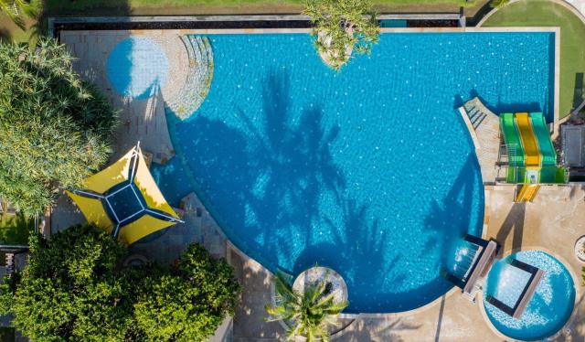 Na cestě po Thajsku & Hotel Katathani Phuket Beach Resort