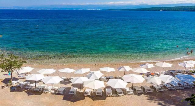 Blue Waves Resort