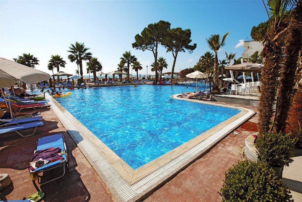 Hotel Fafa Premium
