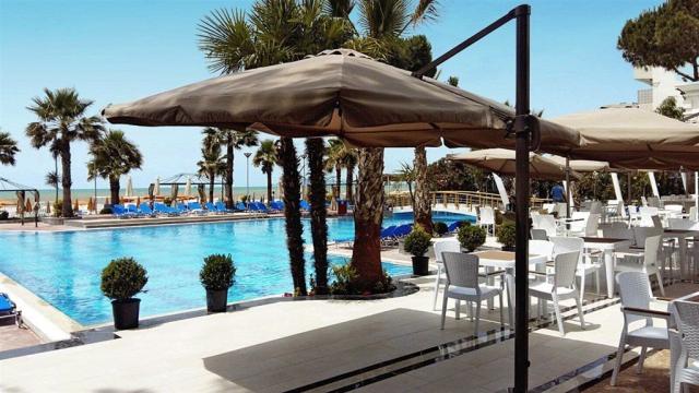Hotel Fafa Premium