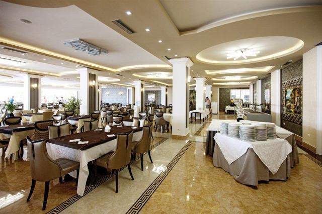 Hotel Fafa Premium