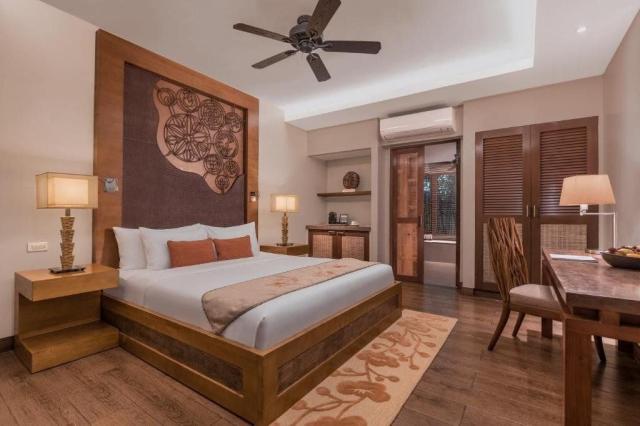 Crimson Resort & Spa Mactan