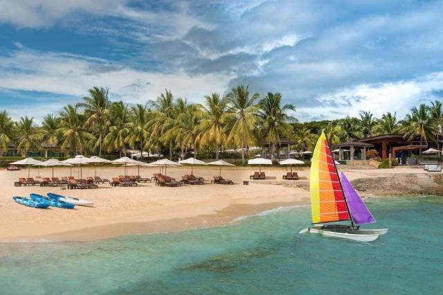 Crimson Resort & Spa Mactan