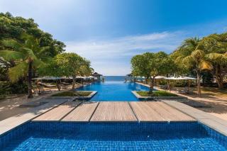 Crimson Resort & Spa