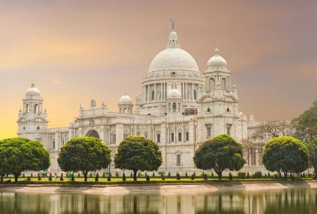 Legendárním vlakem Deccan Odyssey po Indii