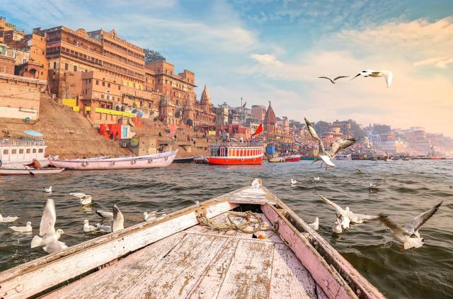 Legendárním vlakem Deccan Odyssey po Indii