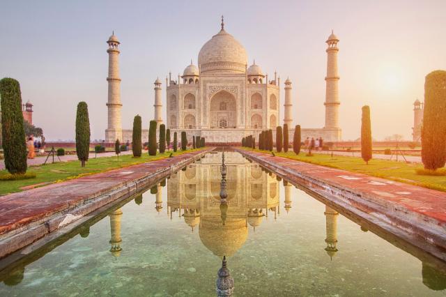 Legendárním vlakem Deccan Odyssey po Indii