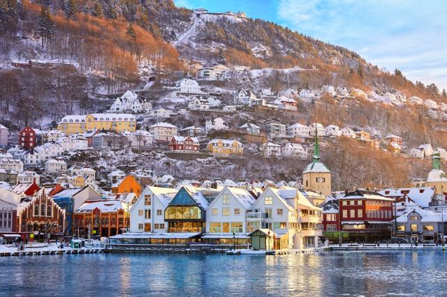 Zimní krajinou fjordů z Osla do Bergenu