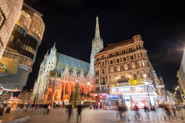 Vídeň - vánoční trhy vlakem z Bratislavy