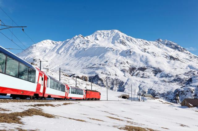 Zasněžené Alpy trasou Bernina a Glacier Expressu