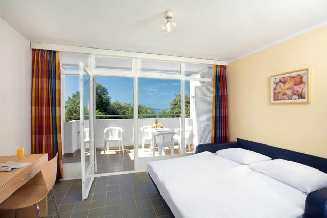 Lanterna Resort