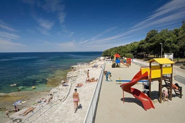 Lanterna Resort