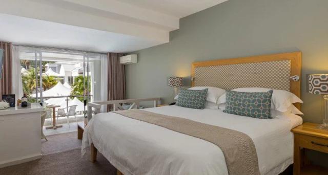 Hotel The Bay
