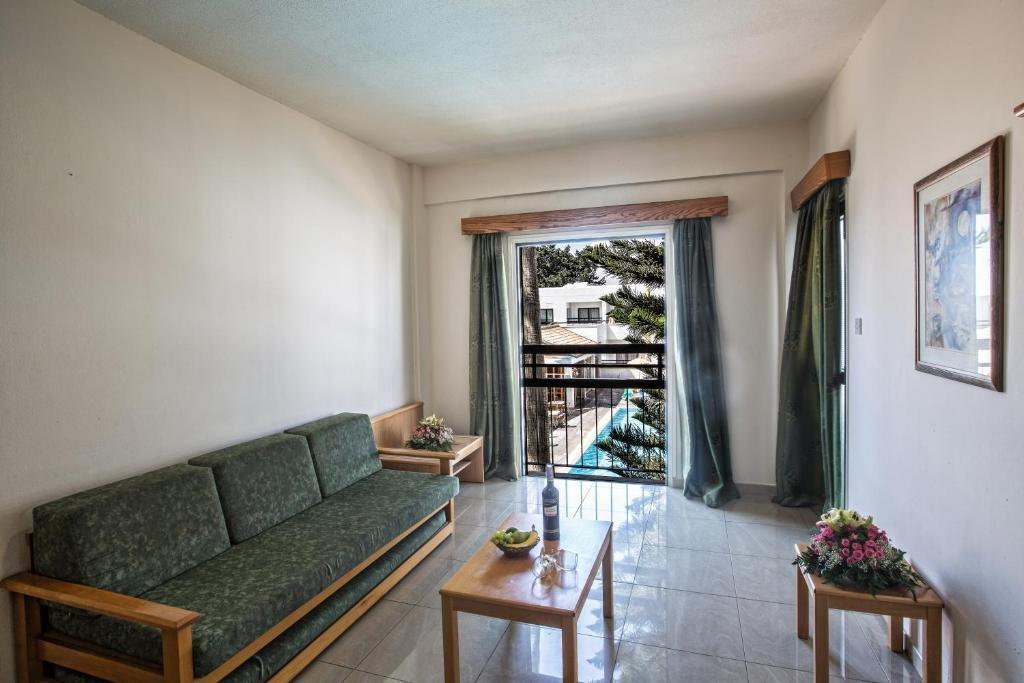 Anthea Hotel Apartments