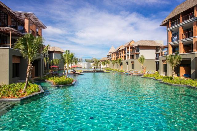 Hotel Mai Khao Lak Beach Resort & Spa