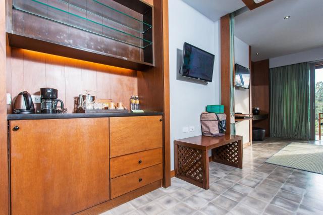 Hotel Mai Khao Lak Beach Resort & Spa