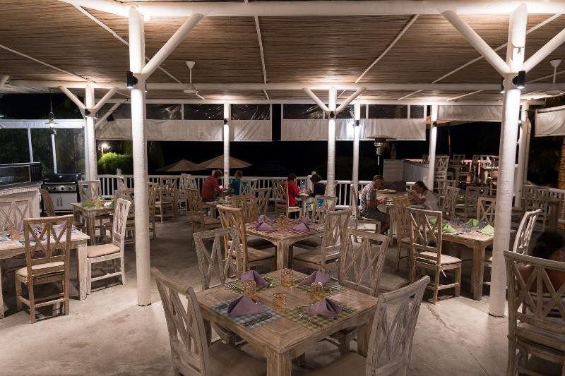 Hotel Hibiscus Beach Resort & Spa