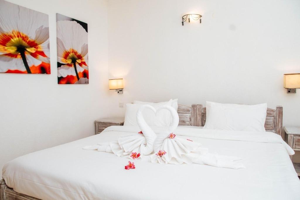 Hotel Hibiscus Beach Resort & Spa