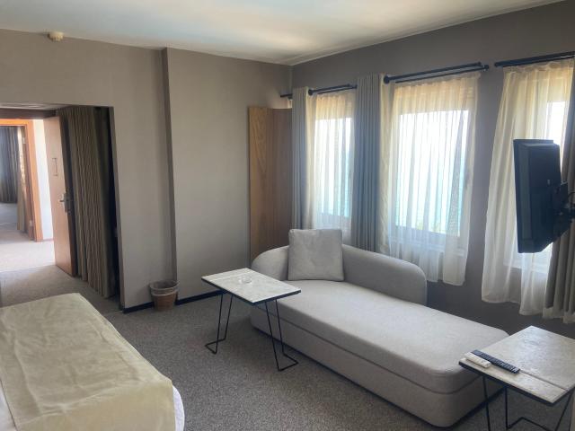  Hotel Babaylon