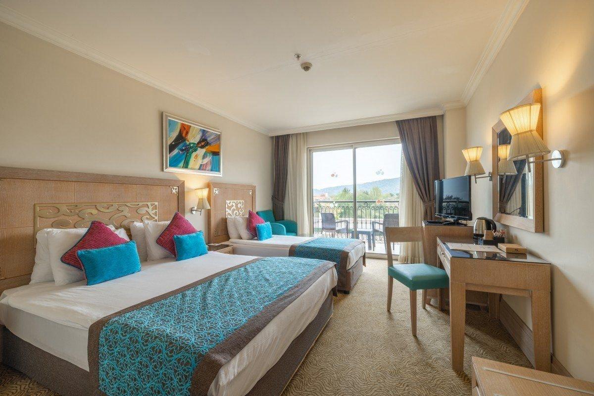 Hotel Crystal De Luxe