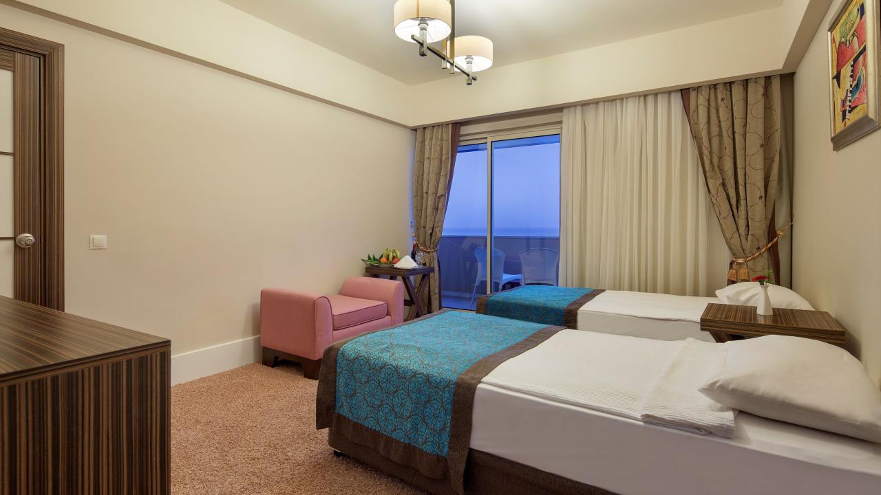 Crystal Family Resort & Spa