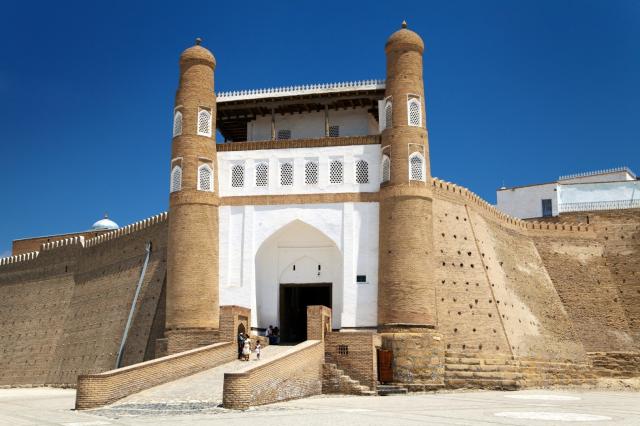 Uzbekistán - Tádžikistán