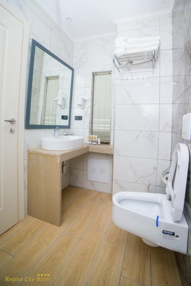 Hotel Regina City