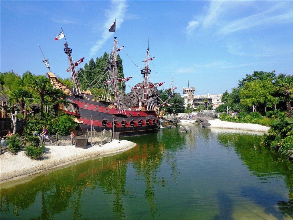 Kouzelná Paříž s návštěvou Disneylandu