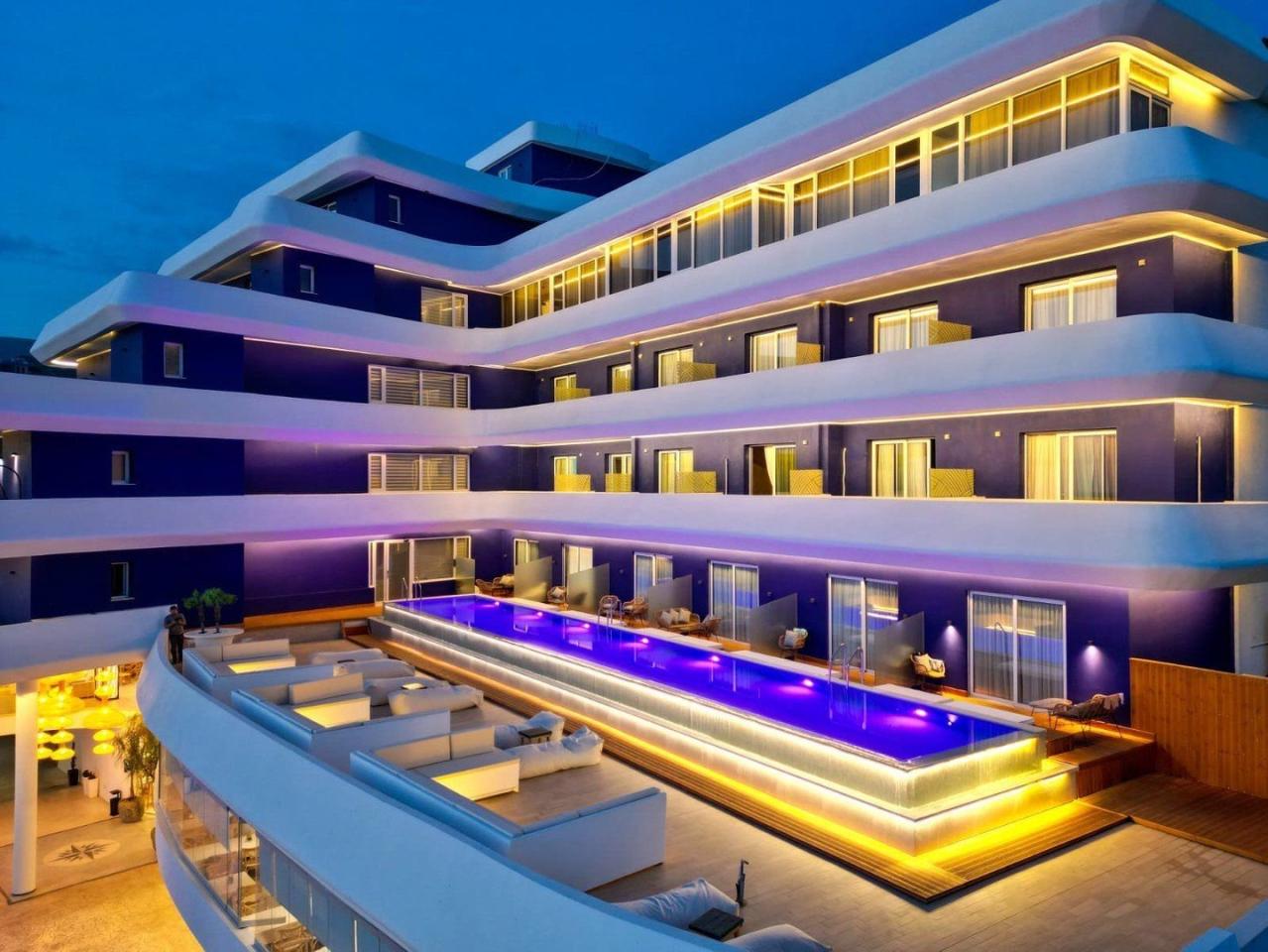 Hotel Regina Blue