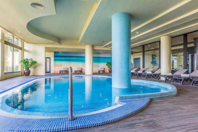 Hotel Calheta Beach