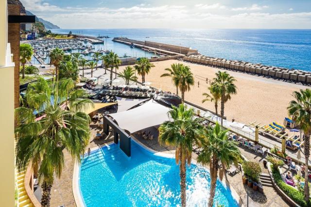 Hotel Calheta Beach